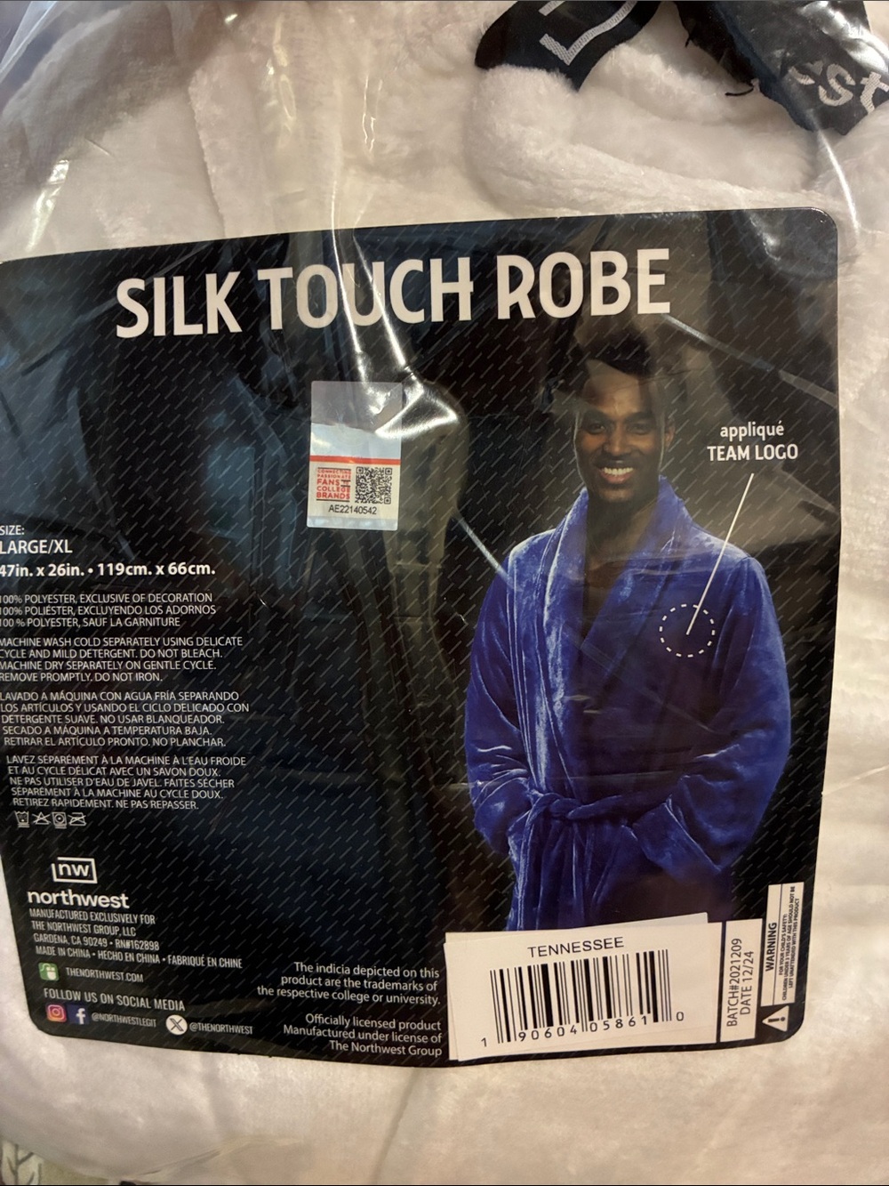 Tennessee Silk Touch Robe in white